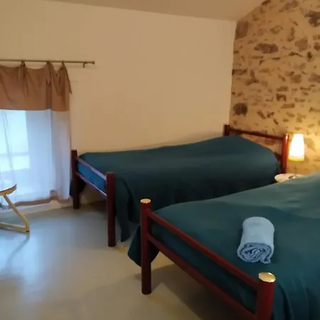 La Tribu De Lavaud Bed & Breakfast *