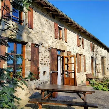 Bed & Breakfast La Tribu De Lavaud