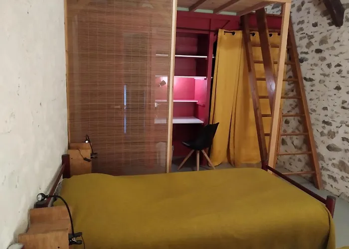 La Tribu De Lavaud Bed and breakfast