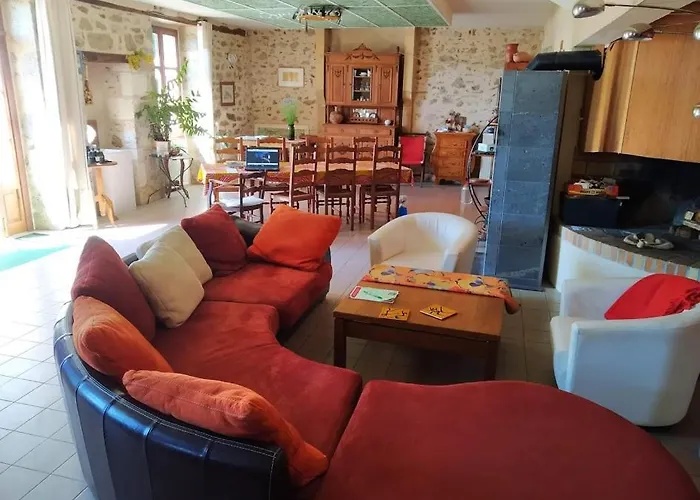 Bed and breakfast La Tribu De Lavaud *